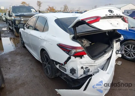 2024 Toyota Camry Se z USA, uszkodzony, nr VIN 4T1G11BK5RU122032